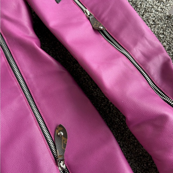 Designer Boots - Picture 9 of 9